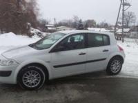 Sprzedam Renault Megane II z 2004 roku. Po wymianie rozrządu, oleju.
Sprzedaję ponieważ mam inne auto i tego nie użytkuję. Zainteresowanych proszę o kontakt ( jak nie odbieram proszę o sms to oddzwonię ).
abs, centralny zamek, radio cd, wspomaganie,