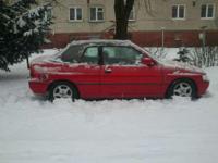 Witam mam na zamianę Forda Escorta cabrio 1.6 8v 105 km z 91 roku z przebiegiem orginalnym 128 tys km jest to wersja wyposażenia GHIA. Auto posiada alu felgi 14, 4 el szyby, wspomaganie kierownicy, podgrzewaną tylną szybę. Dach wymieniany w 2008 roku.