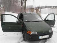 Sprzedam Fiat Punto 1.1 benzyna
-ważny przegląd oraz OC
- auto bezwypadkowe
- zadbany
- nie były przewożone zwierzęta
- nie palone w środku
- zawieszenie ok
-wymieniony rozrząd
- oleje
- paski
- opony zimowe stan bdb
- elektryczne szyby
- radio
-