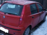 Witam. Mam do sprzedania samochód Fiat Punto II FL z 2003 roku. Jestem jego drugim właścicielem i przez okres eksploatacji sprawdzało się bardzo dobrze. Obecnie autko ma najechane ok. 173 500 km, posiada instalację gazową, w związku z czym jest bardzo