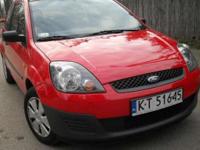 FORD FIESTA Z POLKIEGO SALONU,OD NOWOSCI JEDEN WLASCICIEL,AUTO URZYTKOWANE PRYWANIE,NIEGDY NIE BYLO ZAREJESTROWANE NA FIRME.JAKO ZE JEST TO AUTO KRAJOWE MA PODSTAWOWE WYPOSAZENIE, ZA TO NIE BYLO BITE ORAZ MA AUTENTYCZNY PRZEBIEG. TECHNICZNOIE AUTKO JEZDZI