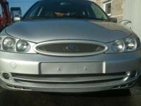 ford mondeo kombi mk2 posiadam wszystkie części od tego auta podana cena dotyczy całego pakietu ST zderzak przedni kompletny z halogenami
zderzak tylny
nakladki progowe
spoiler
leflektory przednie
igril