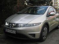 Witam,do sprzedania Honda Civic z 2008 roku.
Przebieg 65 tyś km!!!(100% oryginalny potwierdzony książką serwisową).
Samochód w bardzo dobrym stanie technicznym jak i wizualnym(mały przebieg!!!,bardzo zadbane),nie wymaga żadnego wkładu finansowego po