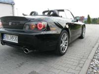 Witam, mam do sprzedania samochód Honda S2000. Jest to model z roku 2005 wersja europejska z silnikiem F20C2. W bardzo dobrym stanie wizualnym i i technicznym, regularnie wymieniane wszystkie płyn, dach nigdy nienaprawiany i regularnie impregnowany.