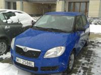 Witam, mam do sprzedania samochod marki Skoda Fabia zakupiony w Polskim salonie Skody w czerwcu 2009, jestem pierwszym wlascicielem tego samochodu, bardzo maly przebieg 31tys.km, samochod jak nowy, uzywany jako drugi w rodzinie. Jedyne uszkodzenie