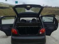 DAEWOO MATIZ II
1.0 BENZYNA
ROK PRODUKCJI 2004.08
SILNIK 1.0 BENZYNA
NOWY MODEL
WYPOSAŻENIE:
-KLIMATYZACJA
-ELEKTRYCZNE SZYBY
-ELEKTRYCZNE LUSTERKA
-CENTRALNY ZAMEK
-RADIOOTWARZACZ Z CD BLAUPUNKT
-DZIELONA TYLNA KANAPA
-ZEGAREK
-ABS
-SPOJLER
-ZDERZAKI W