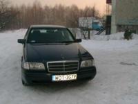 Witam,
Do sprzedania mam Mercedesa W202 Esprit 97r 1,8 benzyna+gaz
wyp: el. przednie szyby, el lusterka, podgrzewane przednie fotele, klima
Sam przejechalem samochodzikiem 100tys km i nie stwarzal zadnym ale to zadnych problemow. Olej wymieniony przy