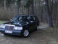 Sprzedam mojego przyjaciela - tylko w dobre ręce
- po 5 latach wspólnej drogi to mu się należy !
mercedes benz W124 combi w wersji Sport Line
rok produkcji 1991
pojemność 3000 cm3 TD
zarejestrowany na przewóz 7 osób
Automatyczna skrzynia biegów
przebieg