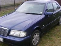 Sprzedam Mercedes c 200 2.0 b+gaz sekwencyjny butla w kole Rok 1998 stan techniczny b.dobry bez rdzy zawieszenie b.dobrym stanie,wszystko działa II właściciel od 9 lat,kupiony w salonie,
wyposażenie:
-klimatyzacja (sprawna)
-ABS ASR
-radio+ zmieniarka na