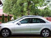 Pierwszy właściciel, niepalący, kupiony i serwisowany w DDB Bogacka Szczecin, dostępna pełna historia serwisowa, niski udokumentowany przebieg 39000 km, auto po przeglądzie w marcu 2013 roku, bardzo dobry stan eksploatacyjny pojazdu, bezwypadkowy,