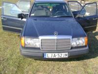 Witam,sprzedam zadbanego Mercedesa W124,SERWISOWANY,książka serwisowa,drugi komplet kół letnich na stalowych felgach,2 kpl.kluczyków,komputer zapasowy,auto zadbane co możemy sprawdzić na każdej stacji diagnostycznej,jeśli szukasz takiego zadbanego klasyka