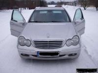 Witam mam do sprzedania mercedesa W203 autko jest w bardzo dobrym stanie technicznym odpala nawet w największe mrozy. Samochód użytkowany przez kobietę widać z przodu po prawej stronie delikatne otarcie. Autko jest w bogatej wersji Elegance na wyposażeniu