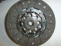 Sprzedam Nowa tarcze sprzegla firmy LUK do sprzegla dwumasowego do silnikow 2,5tdi VW,AUDI nr.tarczy: 07/11/41031R