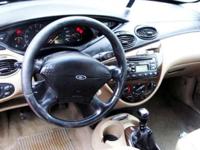 Witam!
Mam na sprzedaż Forda Focusa mk1 najbogatsza wersja GHIA w idealnym stanie.
Data pierwszej rejestracji 22.02.2001 i do 2009r. jeździł po Austrii.
Wyposażenie:
-Klimatyzacja(świeża,po serwisie)
-Komputer pokładowy
-ABS
-Wspomaganie kierownicy
-4x