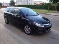 Opel Astra III Kombi 1.7 CDTI, kolor czarny metalic, bogato wyposażona, zadbana, garażowana. Rok produkcji - 2008, sprowadzona z Niemiec w 2010. Pełnowymiarowe koło zapasowe. Podgrzewane lusterka. ABS, Wspomaganie kierownicy, Centralny zamek,