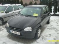 opel corsa 1.2 . trzy drzwiowa . posiada 2 poduszki powietrzne , el.szyby, centralny zamek, szyberdach , wycieraczke tylnej szyby . stan bardzo dobry .