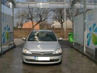 Oferuję do sprzedaży samochód OPEL CORSA C 1.0 NJOY. Rok produkcji 2003 lecz pierwsza rejestracja w lutym 2004! Od 1 właściciela w kraju! Auto 100% bezwypadkowe-oryginalny lakier na całym samochodzie + wszystkie szyby oryginał(także czołowa)! Samochód