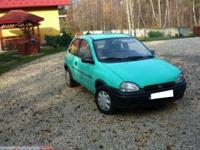 Witam, mam na sprzedaż   OPEL CORSA 1.4 8v, z 1995 roku. Autko użytkowane wyłącznie przez kobietę. Opel posiada bogate wyposażenie: wspomaganie kierownicy, 2x poduszka powietrzna. Samochód bardzo eknomiczny. Ubezpieczenie oraz przegląd oczywiście