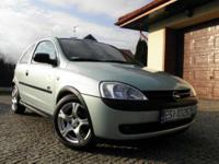 Witam posiadam do sprzedania OPLA CORSE SPORT z silnikiem 1.4 16V o mocy 90 KM.Auto z przebiegiem 178 tys km sprowadzone z Niemiec kupione od prywatnej osoby z książką serwisową.Opel zarejestrowany w Polsce i ubezpieczony.Autko czyste bez żadnych dziur