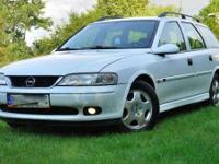 Witam
Opel vectra pierwsza rej 2001r
WERSJA COMFORT
-Klimatyzacja
- elektryczne szyby
- elektryczne lusterka
- podgrzewane lusterka
- kierownica wielofunkcyjna
- swiatła przeciwmgielne
- cztery poduszki powietrzne dwie czołowe i dwie boczne
- wszystkie