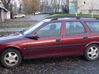    WITAM NA MOJEJ AUKCJI !!!
   SPRZEDAM
   
   OPEL VECTRA B
   KOMBI
ROK PRODUKCJI: 1998
PIERWSZA REJESTRACJA:15.01.1999r.
SILNIK: 2.0 DTI.(Rozrząd na łańcuchu).
MOC : 74 kW. – 101 KM.
KRAJ POCHODZENIA : NIEMCY
W KRAJU OD 18.11.2005r.
Wyposażenie:
-