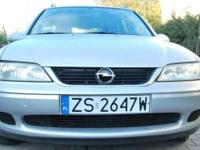 sprzedam bardzo ładne,zadbane auto Opel Vectra B 1.6 16v Lifting. Auto zadbane, nie palone,, po przeglądzie technicznym do pażdz 2013 wszystko gra. wymienione tarcze, klocki, przewody hydrauliczne, oraz rozrząd! Kierownica wielo funkcyjna. szybko muszę