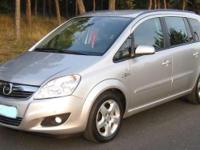 Mam do sprzedania Opla Zafirę 1.7 CDTI 110 KM po lifcie. Przebieg 45000km Silnik bardzo dynamiczny i oszczędny.ok.5l/100km. Kierowca i pasażerowie nie palący. Zadbany . Garażowany.
NIE WYMAGA ŻADNEGO WKŁADU FINANSOWEGO!
Wyposażenie
*Światła dzienne LED