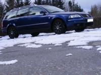 Witam Serdecznie
Sprzedam VW Passata z 2001 roku
- niebieski metalic
- 1.9 TDi o mocy 131 km - ekonomiczny, a zarazem bardzo dynamiczny
- skrzynia manualna 6-cio biegowa
Wersja HIGHLINE, czyli mega wyposażenie:
- 8x poduszka powietrzna w tym kurtyny