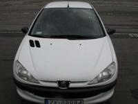 Mam do zaoferowania auto marki Peugeot 206 kolor biały. Auto 5 drzwiowe. Sprowadzone z Niemiec, zarejestrowane. Pierwszy właściciel w kraju. W samochodzie wymieniony rozrząd i olej. Przegląd ważny do 08.2013, OC do 09.2013. Auto do obejrzenia w