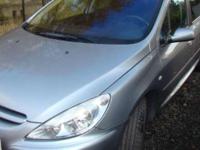 peugeot 307 sw
auto zarejestrowane i ubezpieczone w kraju
stan auta technicznie bardzo dobry
przebieg 169000 udokumentowany ksiazka serwisowa i dokumentem z zakupu
abs ,esp ,climatronic,panorama dach ,airbags,
auto bardzo wygodne i przestrzenne w srodku