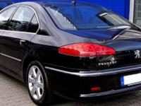 Peugeot 607 najbogatsza wersja z pełnym wyposażeniem:klimatyzacja automatyczna,skorzana tapicerka,wszystkie siedzenia podgrzewane,GPS,nawigacja,tempomat,ESP,automatyczna skrzynia biegów,czujniki parkowania,czujniki deszczu,czujniki zmierzchu,tylna roletka