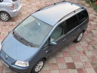 Posiadam do sprzedaży VW Sharan 130 KM SILNIK, model 2004 rejestracja 11.2003. oferta prywatna (nie jestem handlarzem samochodów)nie jest to opis handlarza tylko osoby która te auto użytkuje codziennie od 2,5 roku,a bajki handlarzy i super opisy,zdjęcia,