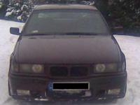 Witam.Prawdziwa okazja. Sprzedam BMW e 36 2.0 sedan. Auto przyjechało do PL 2 lata temu i jest w bardzo dobrym stanie jak na swoje lata.Cena jest niska ponieważ za miesiąc trzeba zapłacić ubezpieczenie.Przegląd techniczny do maja. Koszt zamontowanych