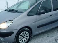 Witam !Pilnie Sprzedam z powodu pilnego wyjazdu Citroen Xsara Picasso 2003 r 2.0 hdi 66KW . Przebieg 230000 tyś km . Świeży przegląd i OC do 2014r. Stan dobry tak jak na zdjęciach .Więcej info. tel. Auto w 100% sprawne