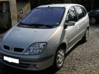 Sprzedam lub zamienię Renault Megane Scenic 1.9, przebieg 220tys., prod. 10.2002rok, diesel, kolor srebrny, ABS,ASR, ESP,
Wspomaganie kierownicy, Centralny zamek, Klimatronik, Poduszka powietrzna x 6, Elektryczne
szyby x 4, Radio+CD+Zmieniarka, Lakier