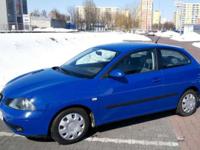 Na sprzedaż Seat Ibiza 1.4 16V Signo.
Produkcja grudzień 2002, rok modelowy 2003.
Posiada ładną, jasną tapicerkę, 4 poduszki powietrzne, elektrycznie sterowane szyby i lusterka, ABS, światła przeciwmgłowe, zderzaki w kolorze nadwozia, wspomaganie