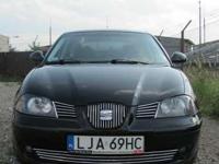 Witam. MAm do sprzedania samochód osobowy Seat Ibiza r.2005 przebieg 154000km, 75KM, 4/5, alufelgi, światła przeciwmgłowe, ABS, ASR, 4 poduszki powietrzne, el. szyby, klimatronik, centralny zamek, radio CD, wspomaganie kierownicy. Jestem pierwszym