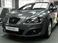 Samochód nowy / rok produkcji 2012
Seat Leon 1.2 TSI 105KM
wersja Reference z Pakietem COPA
Wyposażenie:
•16” calowe felgi aluminiowe
•Przednie światła przeciwmgłowe z funkcją doświetlania zakrętów
•Wielofunkcyjne koło kierownicy
•Fotel kierowcy i