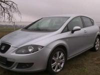 Sprzedam Seat Leon 1.6 benzyna bogato wyposazony delikatnie uszkodzony zawieszenie cale podluznica oraz chlodnice wraz ze wzmocnieniem cale serwisowany z ksiazka po wymianie rozrzadu oraz plynow technicznych bardzo zadbany przebieg 104 tys prawa przednia