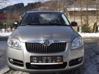 Posiadam do sprzedania Skoda Fabia II 1.2 benzyna 51kW z 2009 roku. Kolor cappuccino-beige. Oryginalny przebieg 16 500 km. Auto w super stanie-jak nowe. Posiada: 6xAirBag, wspomaganie kierownicy, ABS z ASR, Iso Fix, wyłącznik poduszki pasażera, halogeny,