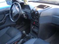 sprzedam alfa romeo 146 1.4 ts auto posiada wspomaganie kierownicy, centralny zamek , elektr. szyby i szyberdach,2xpoduszki powietrzne,radio cd został wymieniony tłumik środkowy wraz z końcowym, pasek rozrządu,czujnik wałka rozrządu jest
możliwość zamiany