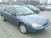 Sprzedam Forda Mondeo kombi 1,8 16v benzyna -1996r.Klimatyzacja,Immobilajzer,centralny zamek,poduszki powietrzne,radio i CD,2 kompl.dywaników welurowe i gumowe,opony wielosezonowe w dobrym stanie,relingi dachowe.Ważne OC do połowy lipca i przegląd