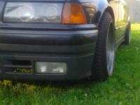 Witam. Posiadam na sprzedaz lub zamiane Bmw e36 318 b+ gaz sekwencja, rok 1993, wiecej info na tel. pozdrawiam