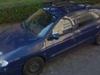 Wyposażenie: ABS, centralny zamek, elektr. szyby przód, opony zimowe, poduszki powietrzne x4, radio firmowe, wspomaganie kierownicy, światła przeciwmgłowe
Renault Megane 1,4, rok produkcji 2002, przebieg 125 tyś km, blacha ocynkowana, drugi właściciel,