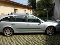 Sprzedam Renault Laguna Grandtour 1.9DCI 120KM,rok prod.2001,wersja Privilege,kolor srebny metalik,kombi,skrzynia manualna 6 biegowa,180tys.km przebiegu.W wyposażeniu Nawigacja,komputer, szyberdach elektryczny, ABS,wspomaganie kierownicy+regulacja