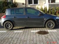 Sprzedam samochód Renault Megane 1.5dCi 105KM, rok produkcji 2005, przebieg: 143 500 km, kolor grafitowy metalik. Data pierwszej rejestracji 14.11.2005 r.
Auto wyposażone jest w automatyczną klimatyzację, radio/CD, system głośników przód/tył, elektrycznie