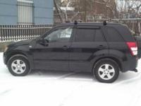 Sprzedam Suzuki Grand Vitara 2008r/42 000 mil/185 KM ,V6,szyper dach,hak,pełne wyposażenie,pierwszy właściciel/orginalny japończyk/wersja amerykańska.Kupiony w salonie w Chicago i sprowadzony z USA osobiście jestem jego pierwszym właścicielem