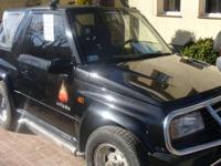 Suzuki Vitara 1.6 1992 r. posiada :
- wspomaganie kierownicy -
- centralny zamek -
- el. szyby -
- el. lusterka
- radio -
- alufelgi-
- hak -
Stan rewelacyjny jak na ten rocznik.