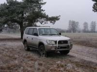 Witam. Mam do sprzedania Land Cruiser-a J95 Samochód z najbogatszym wyposażeniem posiada skórzaną tapicerkę, podgrzewane fotele, lusterka, elektryczne fotele, elektryczne lusterka, składane lusterka, elektryczny szyberdach, dwa akumulatory, Di ff-Lock,