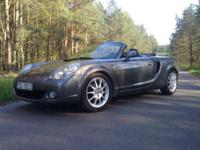 Witam,
Mam do sprzedania toyotę mr2
Jest to lekki roadster z silnikiem umieszczonym centralnie, z napędem na tył
Silnik 1,8 VVT-i Moc 143KM, skrzynia manualna 6-cio biegowa.
Przebieg 71.500 tys
Samochód w bardzo dobrym stanie technicznym, eksploatowany